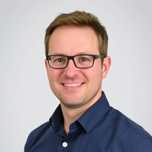 A portrait of Pieter van der Merwe, the CTO of Ubuntu BizFind